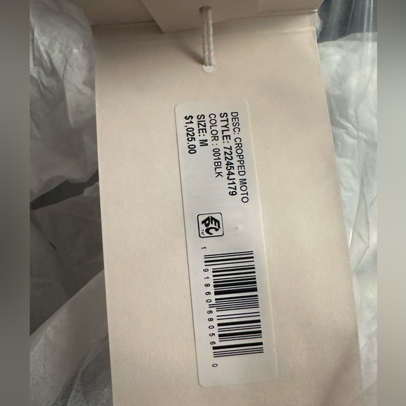 LAMBSKIN LEATHER jacket- MEDIUM- Cropped & Fitted Women’s Moto Jacket BLACK - Picture 3 of 14